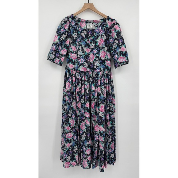 Laura Ashley Dresses & Skirts - Vintage Laura Ashley Dress Womens 14 Black Pink Floral Cotton Pockets Cottage